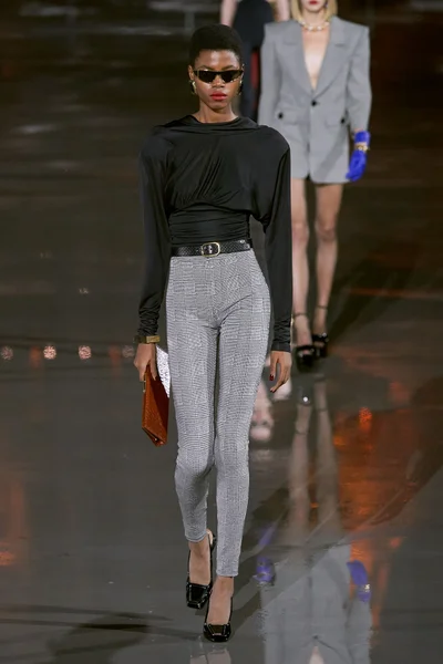 Look 9